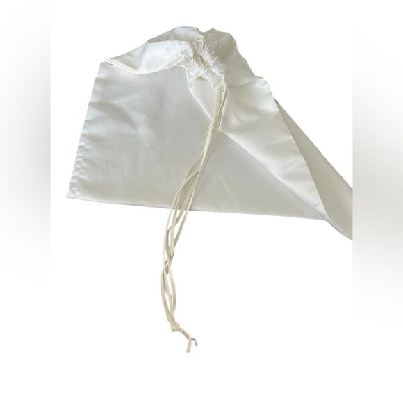 MICHAEL KORS Drawstring Dustbag - Picture 3 of 4
